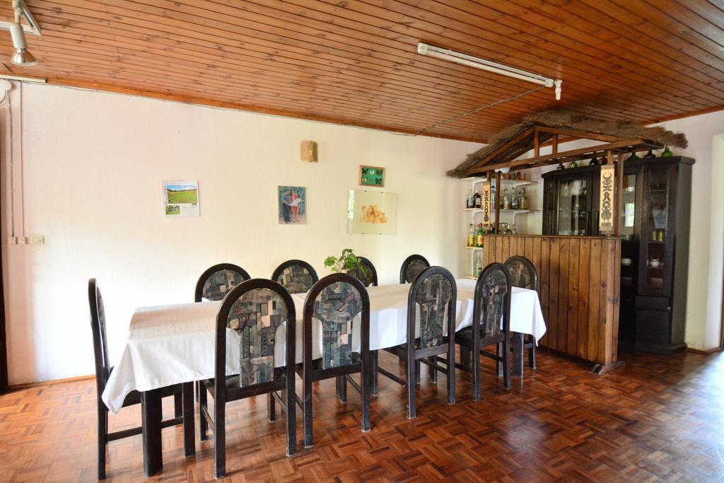 Hotel Chez Jeanne Антананариву Экстерьер фото