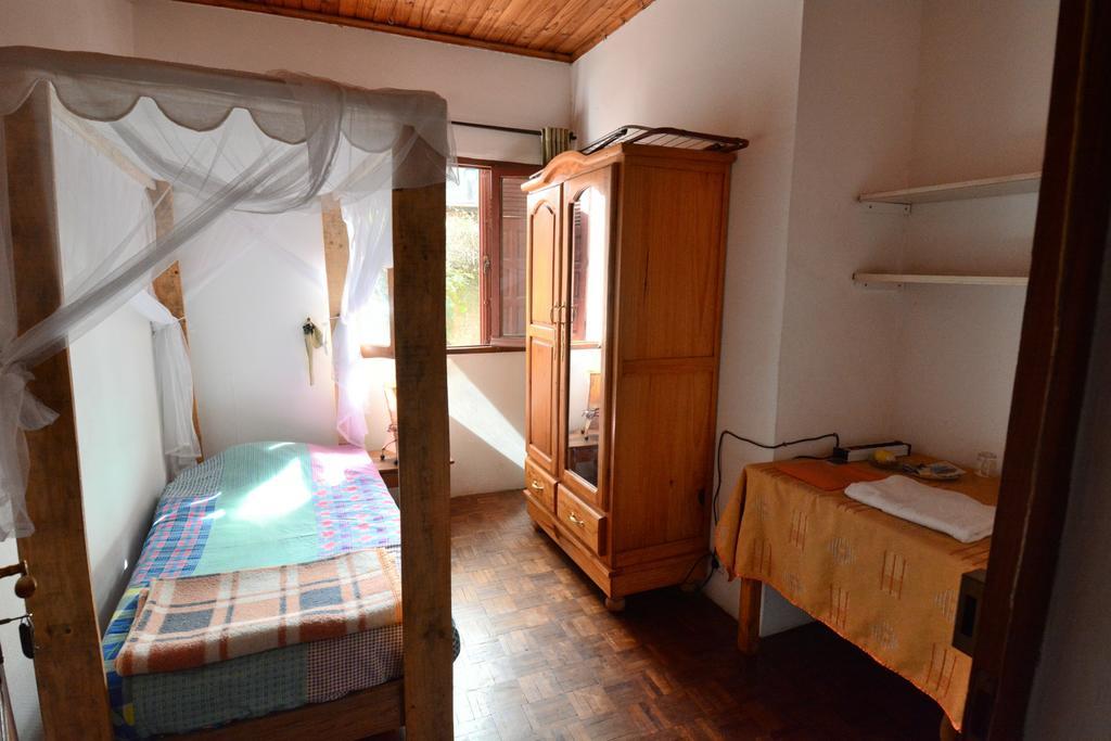 Hotel Chez Jeanne Антананариву Экстерьер фото